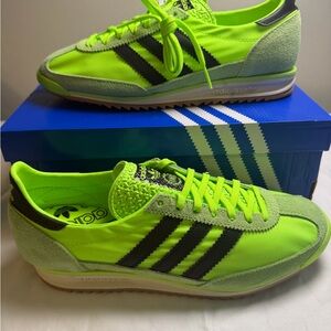adidas Men’s Neon Lime and Black Retro Runner Sneakers NWT